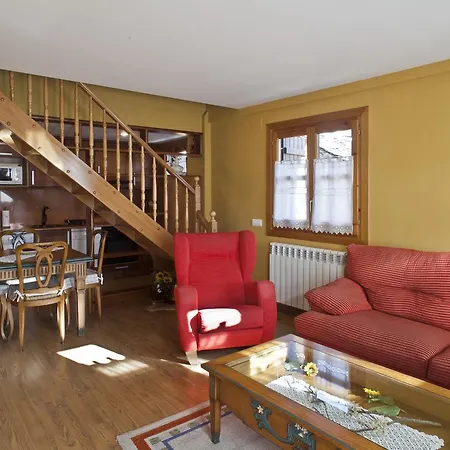 Apartamentos El Rincón de Benás Benasque Esterno foto